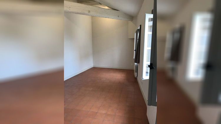 Ma-Cabane - Location Appartement NIMES, 27 m²