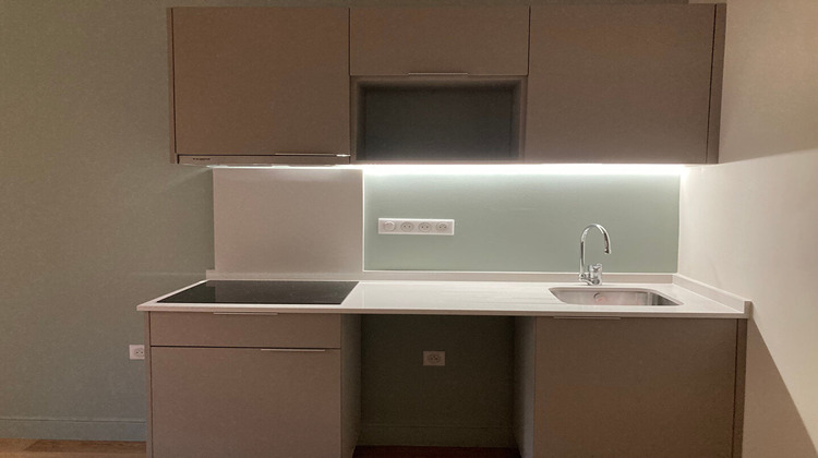 Ma-Cabane - Location Appartement NIMES, 44 m²