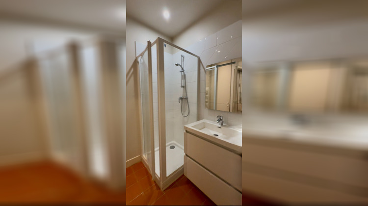 Ma-Cabane - Location Appartement NIMES, 45 m²