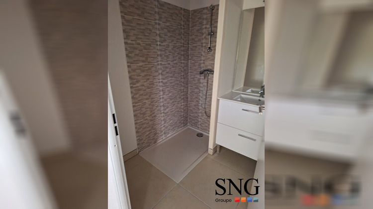 Ma-Cabane - Location Appartement Nîmes, 41 m²