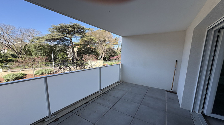 Ma-Cabane - Location Appartement NIMES, 30 m²