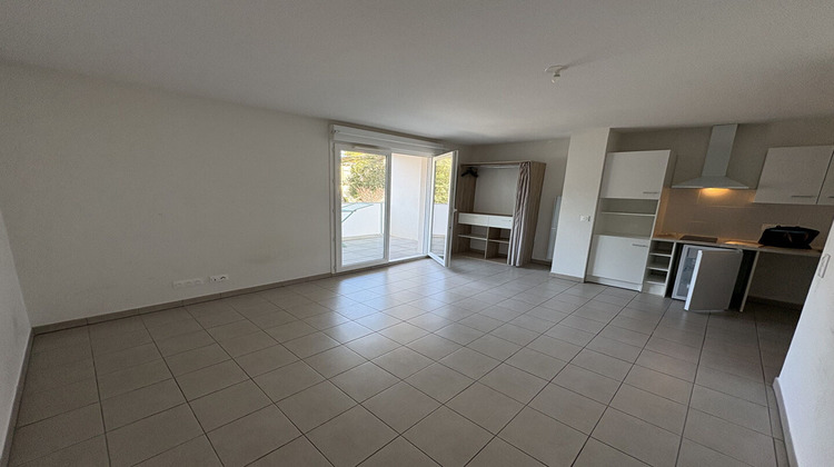 Ma-Cabane - Location Appartement NIMES, 30 m²