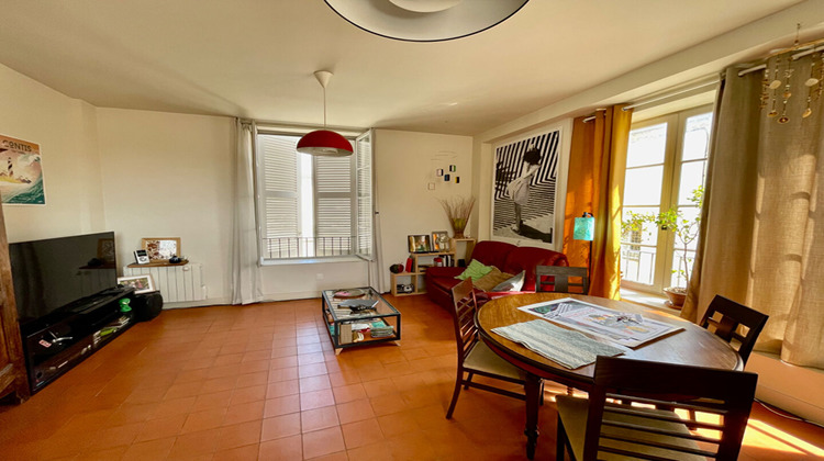 Ma-Cabane - Location Appartement NIMES, 52 m²