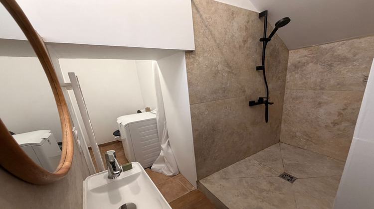 Ma-Cabane - Location Appartement NIMES, 42 m²