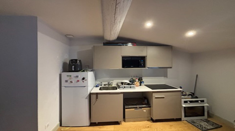 Ma-Cabane - Location Appartement NIMES, 66 m²