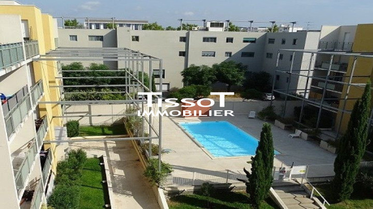 Ma-Cabane - Location Appartement Nîmes, 65 m²