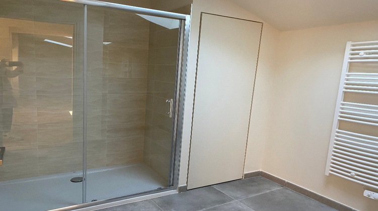 Ma-Cabane - Location Appartement NIMES, 61 m²