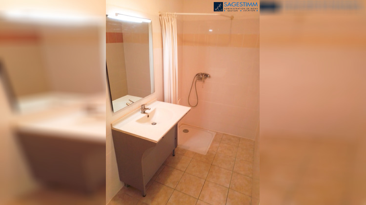 Ma-Cabane - Location Appartement NIMES, 41 m²