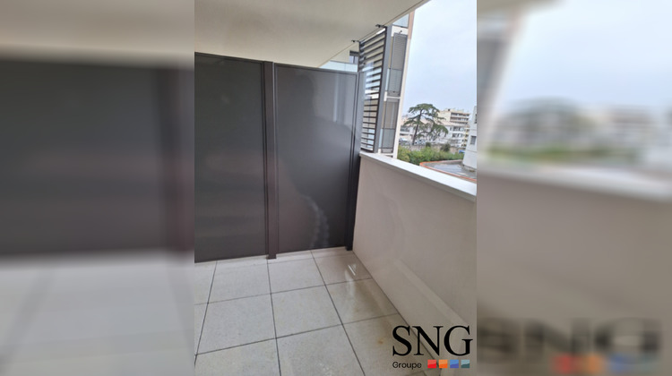 Ma-Cabane - Location Appartement Nîmes, 29 m²