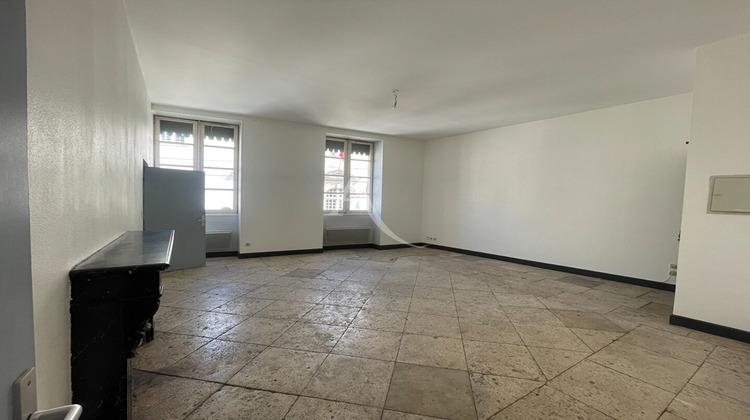 Ma-Cabane - Location Appartement NIMES, 63 m²