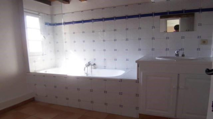 Ma-Cabane - Location Appartement NIMES, 56 m²