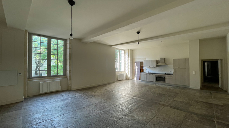 Ma-Cabane - Location Appartement NIMES, 67 m²