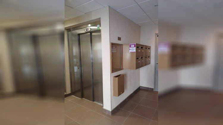 Ma-Cabane - Location Appartement NIMES, 22 m²
