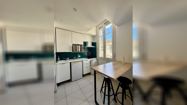 Ma-Cabane - Location Appartement NIMES, 32 m²