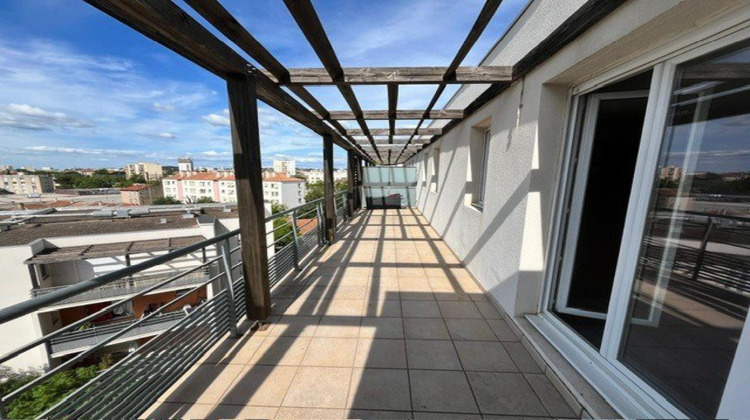 Ma-Cabane - Location Appartement NIMES, 62 m²