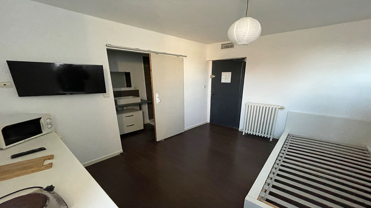Ma-Cabane - Location Appartement NIMES, 15 m²