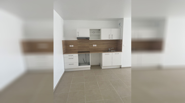 Ma-Cabane - Location Appartement NIMES, 60 m²