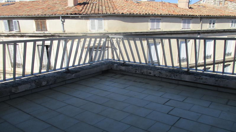Ma-Cabane - Location Appartement NIMES, 25 m²
