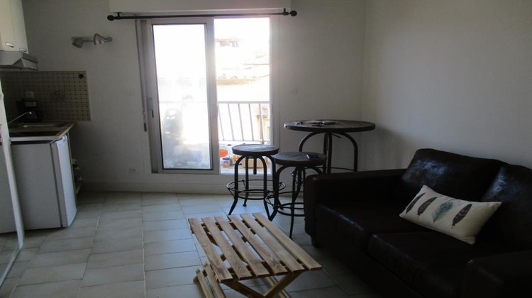 Ma-Cabane - Location Appartement NIMES, 25 m²