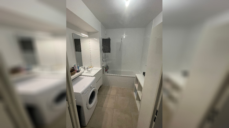 Ma-Cabane - Location Appartement NIMES, 67 m²