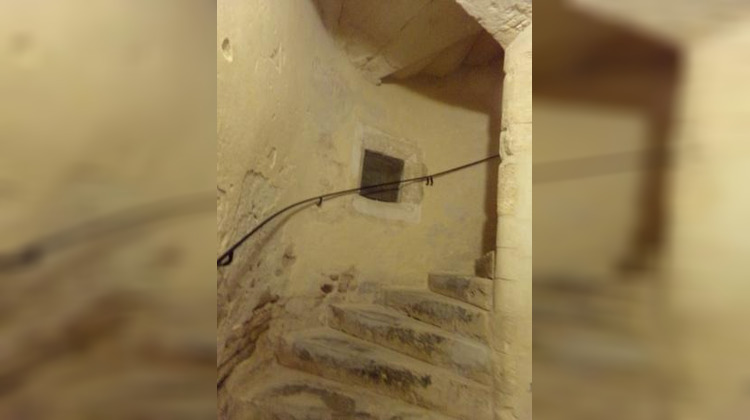Ma-Cabane - Location Appartement NIMES, 23 m²