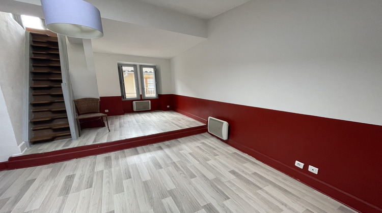 Ma-Cabane - Location Appartement Nîmes, 30 m²