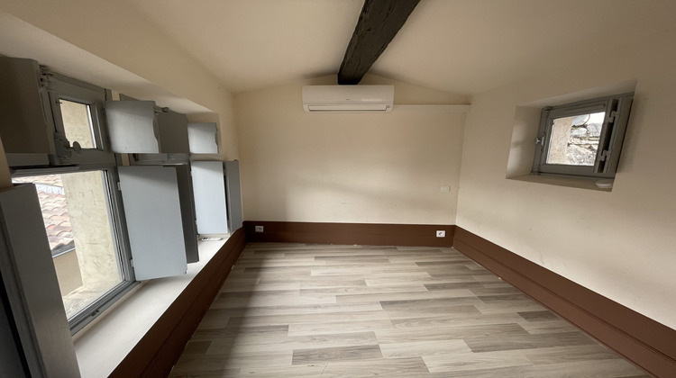 Ma-Cabane - Location Appartement Nîmes, 30 m²
