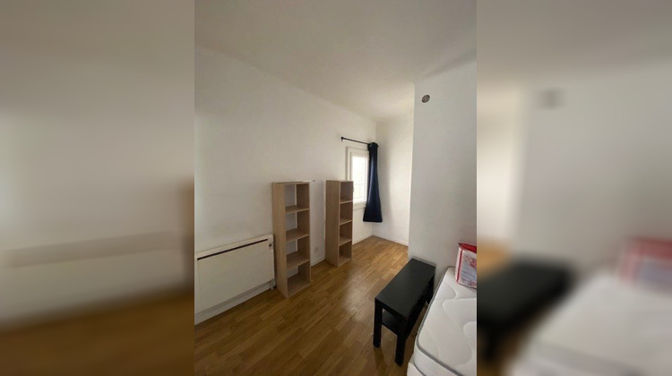 Ma-Cabane - Location Appartement Nîmes, 27 m²