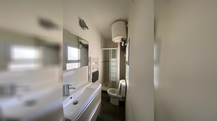 Ma-Cabane - Location Appartement Nîmes, 27 m²