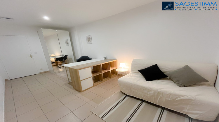 Ma-Cabane - Location Appartement NIMES, 80 m²