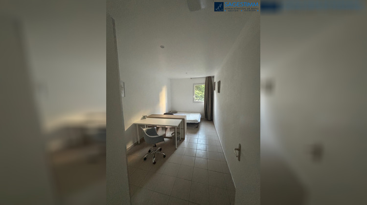 Ma-Cabane - Location Appartement NIMES, 80 m²