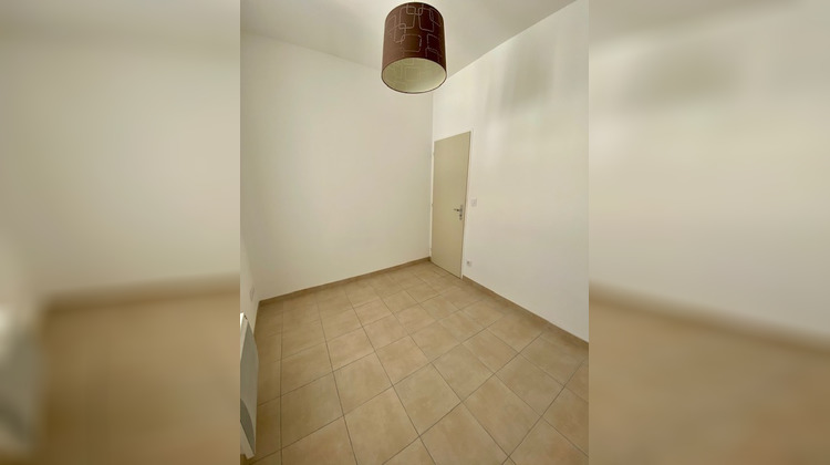 Ma-Cabane - Location Appartement NIMES, 49 m²