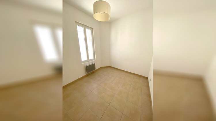 Ma-Cabane - Location Appartement NIMES, 49 m²