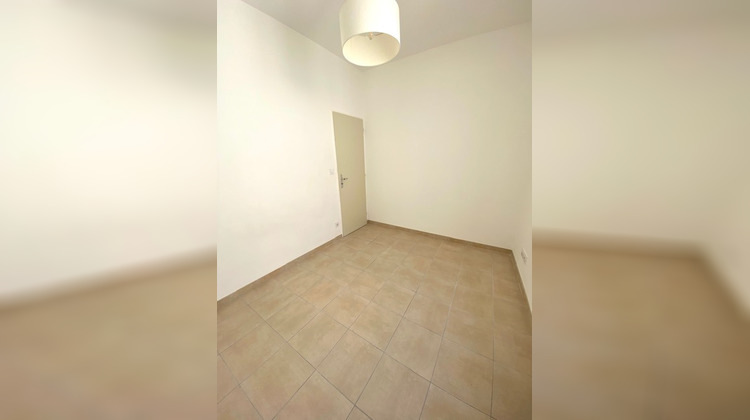 Ma-Cabane - Location Appartement NIMES, 49 m²
