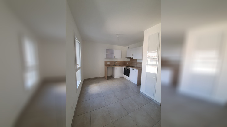 Ma-Cabane - Location Appartement NIMES, 76 m²