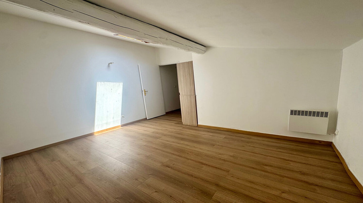 Ma-Cabane - Location Appartement NIMES, 37 m²