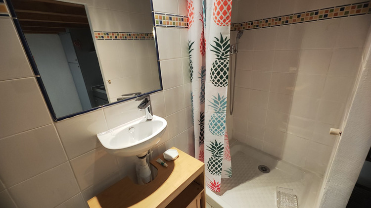 Ma-Cabane - Location Appartement Nîmes, 17 m²