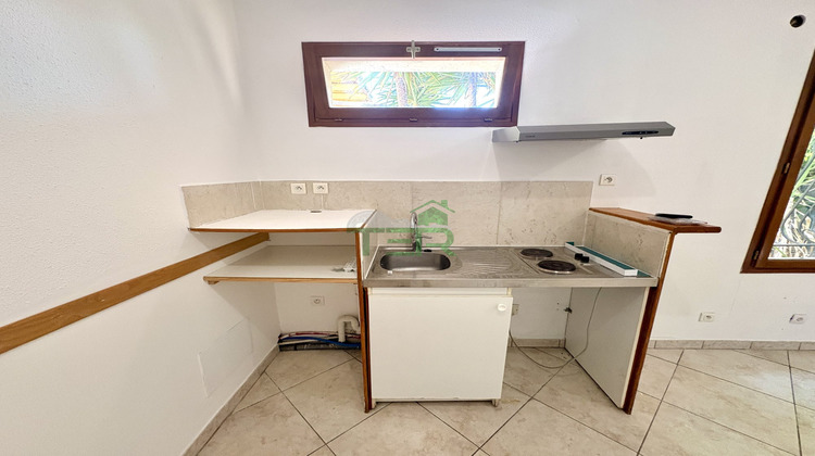 Ma-Cabane - Location Appartement NIMES, 39 m²