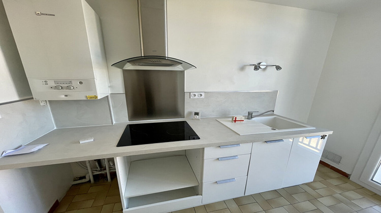Ma-Cabane - Location Appartement NIMES, 50 m²