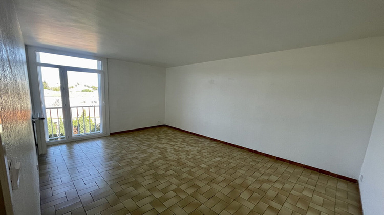 Ma-Cabane - Location Appartement NIMES, 50 m²