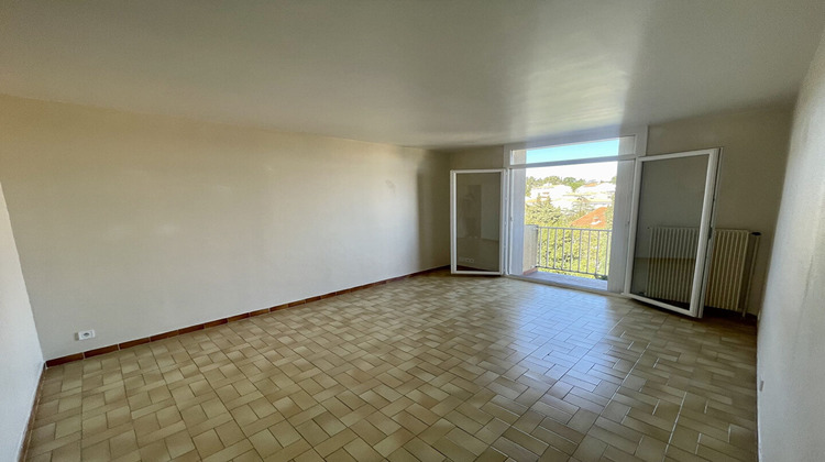 Ma-Cabane - Location Appartement NIMES, 50 m²