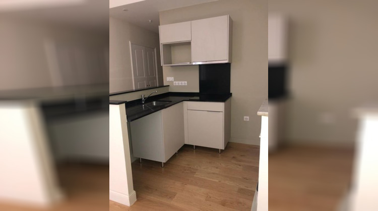 Ma-Cabane - Location Appartement NIMES, 45 m²