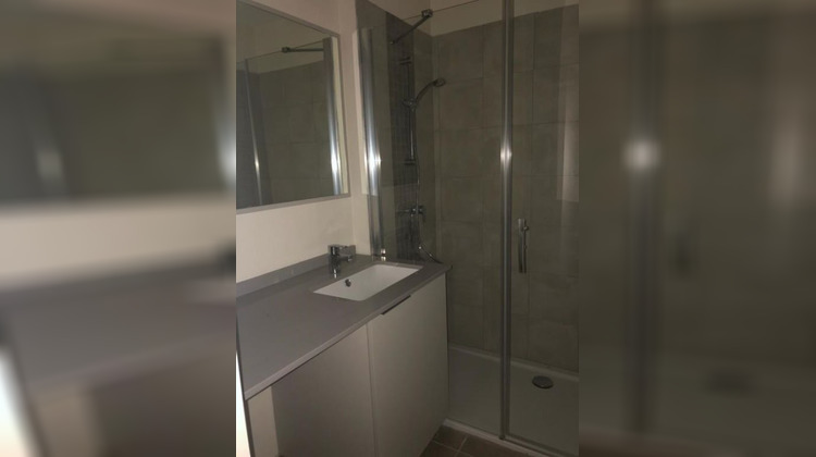 Ma-Cabane - Location Appartement NIMES, 45 m²