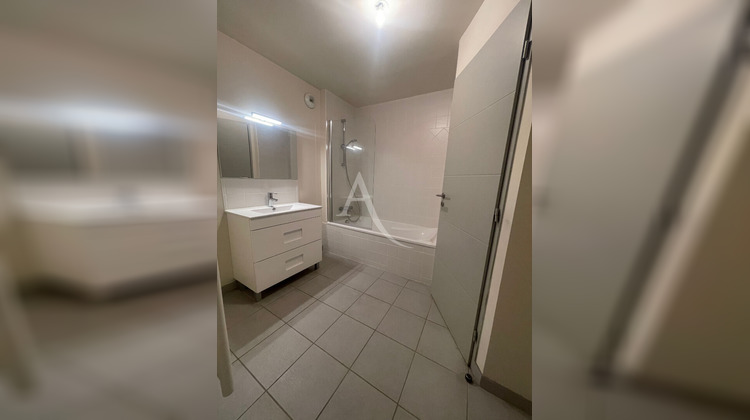 Ma-Cabane - Location Appartement NIMES, 94 m²