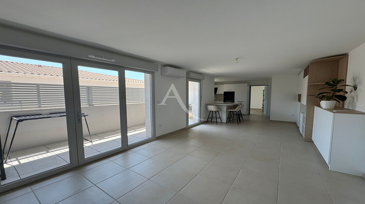 Ma-Cabane - Location Appartement NIMES, 76 m²
