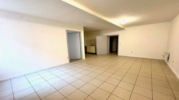 Ma-Cabane - Location Appartement NIMES, 52 m²
