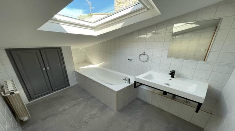 Ma-Cabane - Location Appartement NIMES, 71 m²