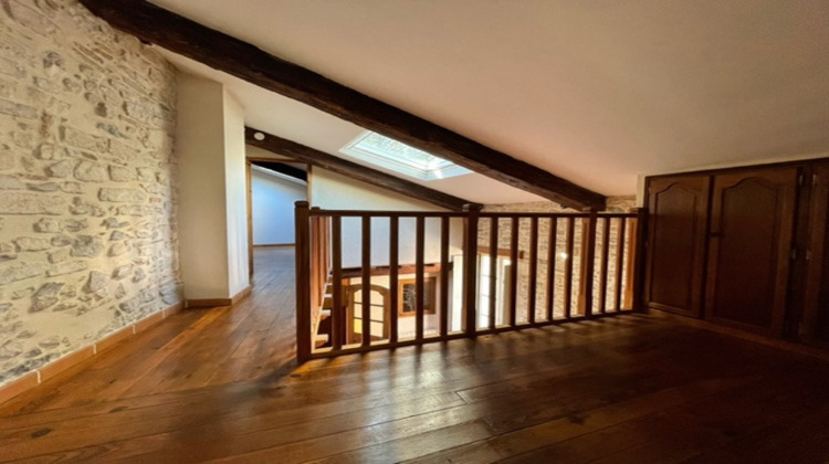 Ma-Cabane - Location Appartement NIMES, 71 m²