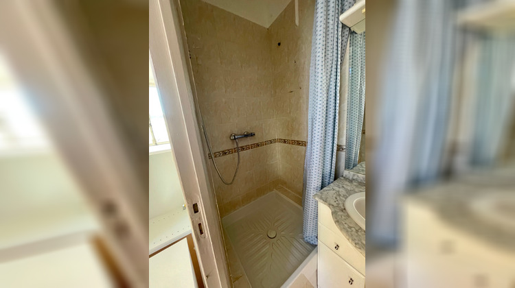 Ma-Cabane - Location Appartement NIMES, 36 m²