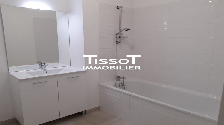 Ma-Cabane - Location Appartement Nîmes, 83 m²